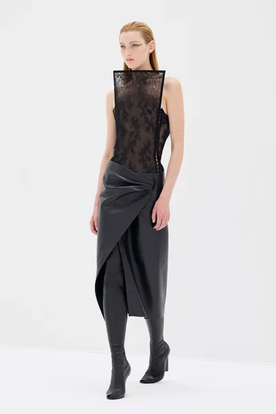 Look 9